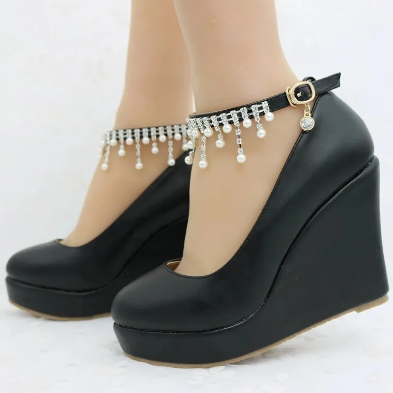 MACUBEZ – AMOREA Romantische High Heels mit Herzdetail 2 70206-18bue4.jpg