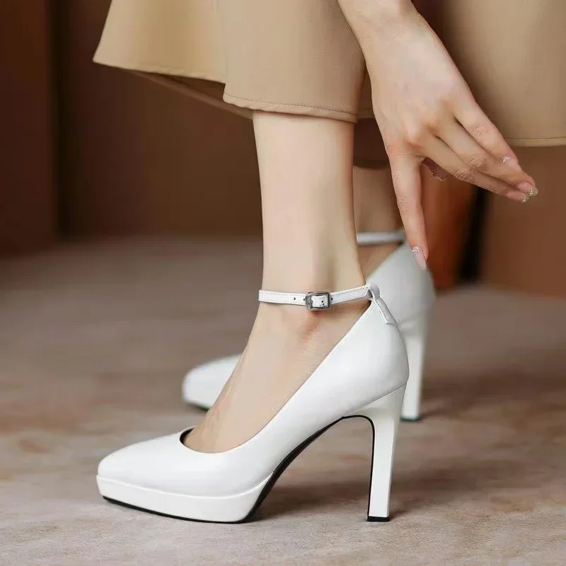 MACUBEZ – VELVORA Samtige High Heels mit femininer Silhouette 2 70324-4n1iv7.jpg