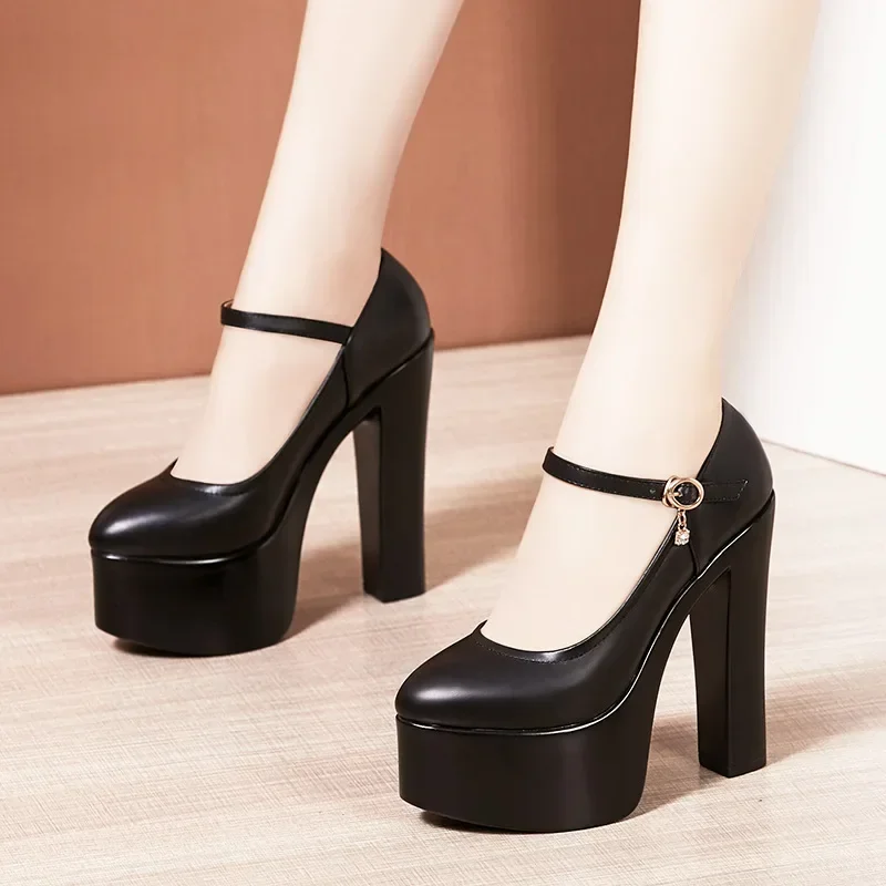MACUBEZ – LUMINIA Funkelnde High Heels mit edlem Glanz 6 70367-xifhdm.jpg