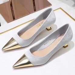 MACUBEZ – ZENARIA Modische Kitten Heels mit klarem Schnitt