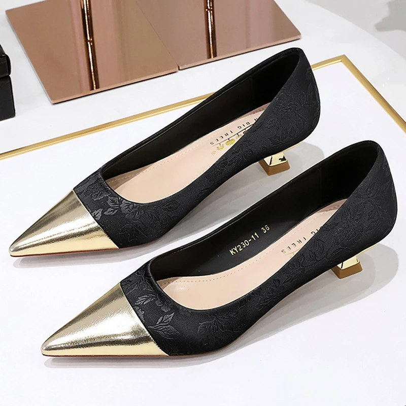 MACUBEZ – ZENARIA Modische Kitten Heels mit klarem Schnitt 2 70756-eogbfe.jpg