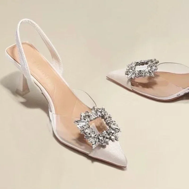 MACUBEZ – GRACINA Feminine Kitten Heels mit feiner Spitze 2 71089-n6nadh.jpg