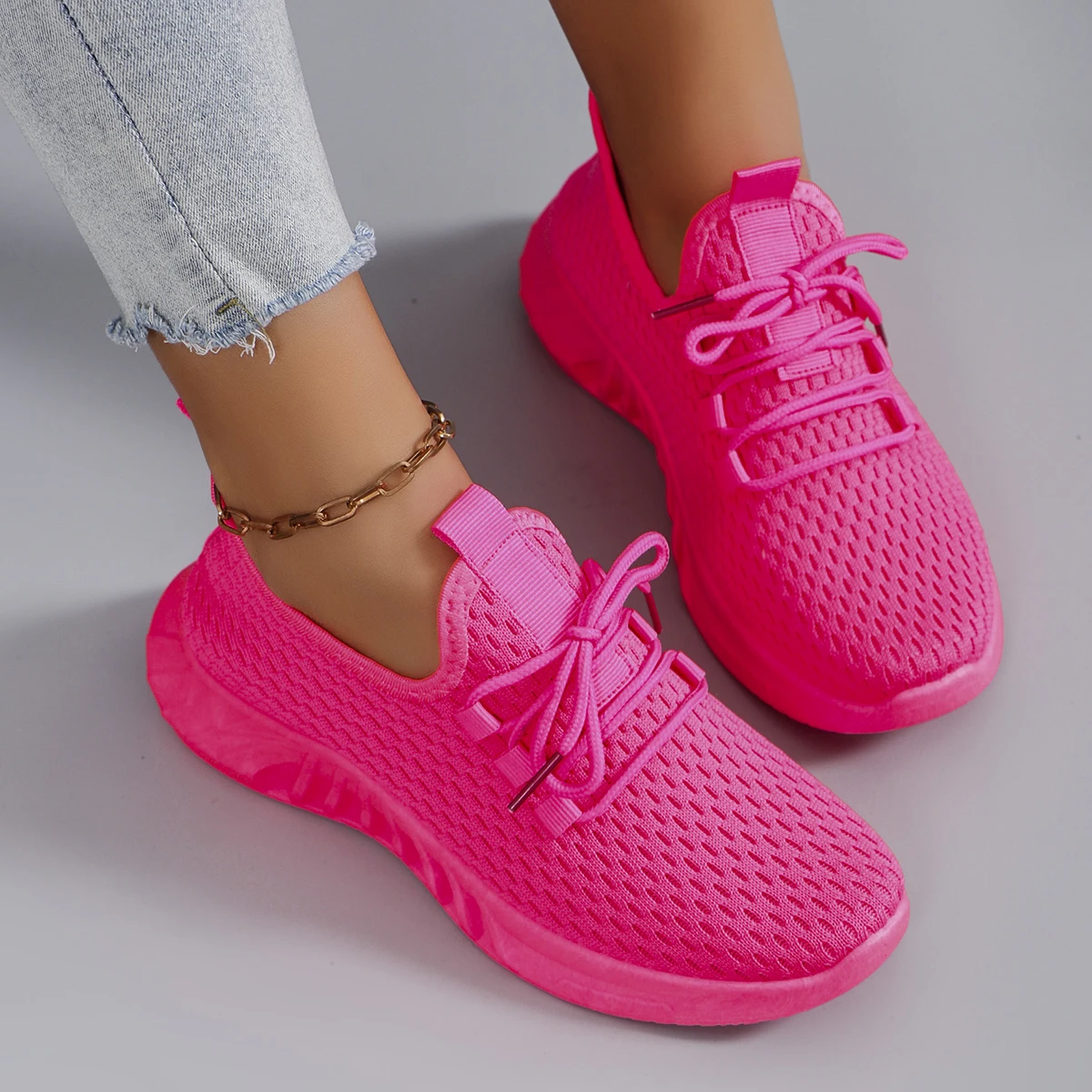 MACUBEZ – GRACINA Feminine Sneaker für Damen mit schlanker Linie 7 73638-07gldc.jpg