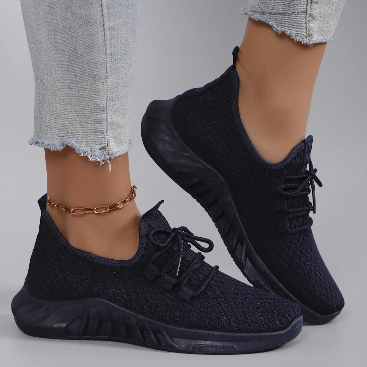 MACUBEZ – GRACINA Feminine Sneaker für Damen mit schlanker Linie 16 73640-sogax8.jpg