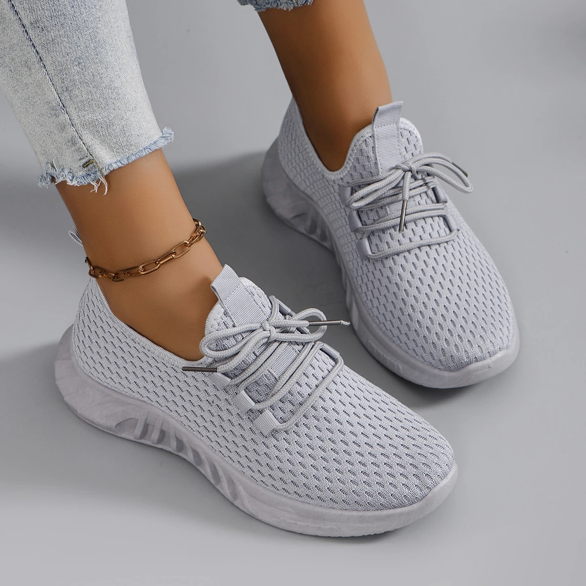 MACUBEZ – GRACINA Feminine Sneaker für Damen mit schlanker Linie 9 73650-fo5rvt.jpg
