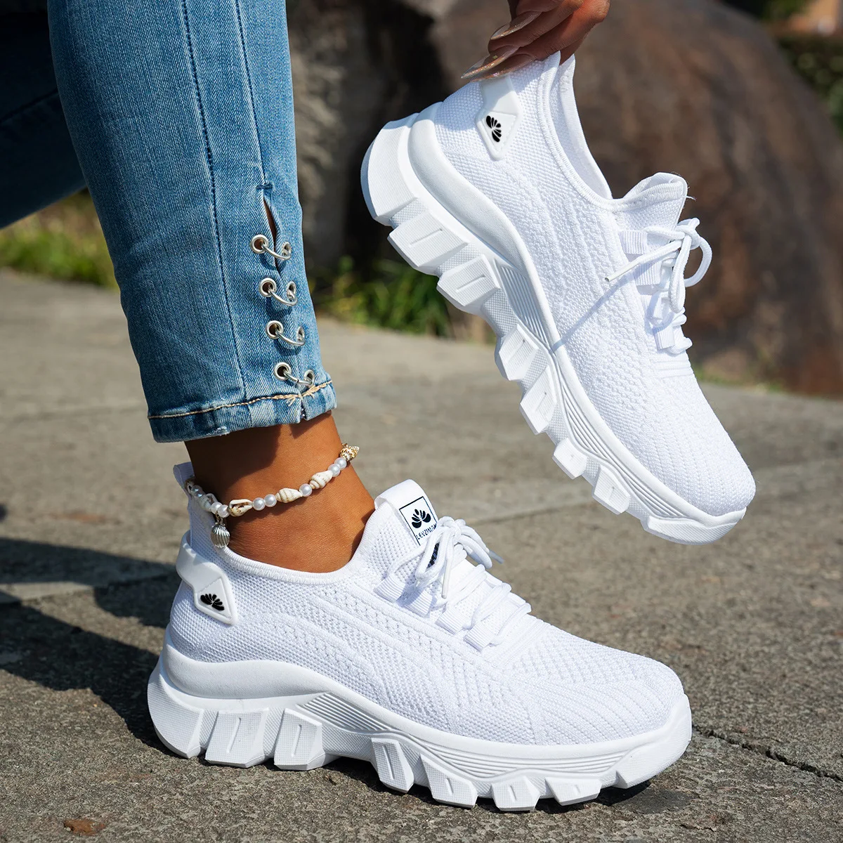 MACUBEZ – LUMINA Stylische Sneaker für Damen mit Glanzeffekt 2 73827-ih2cen.jpg