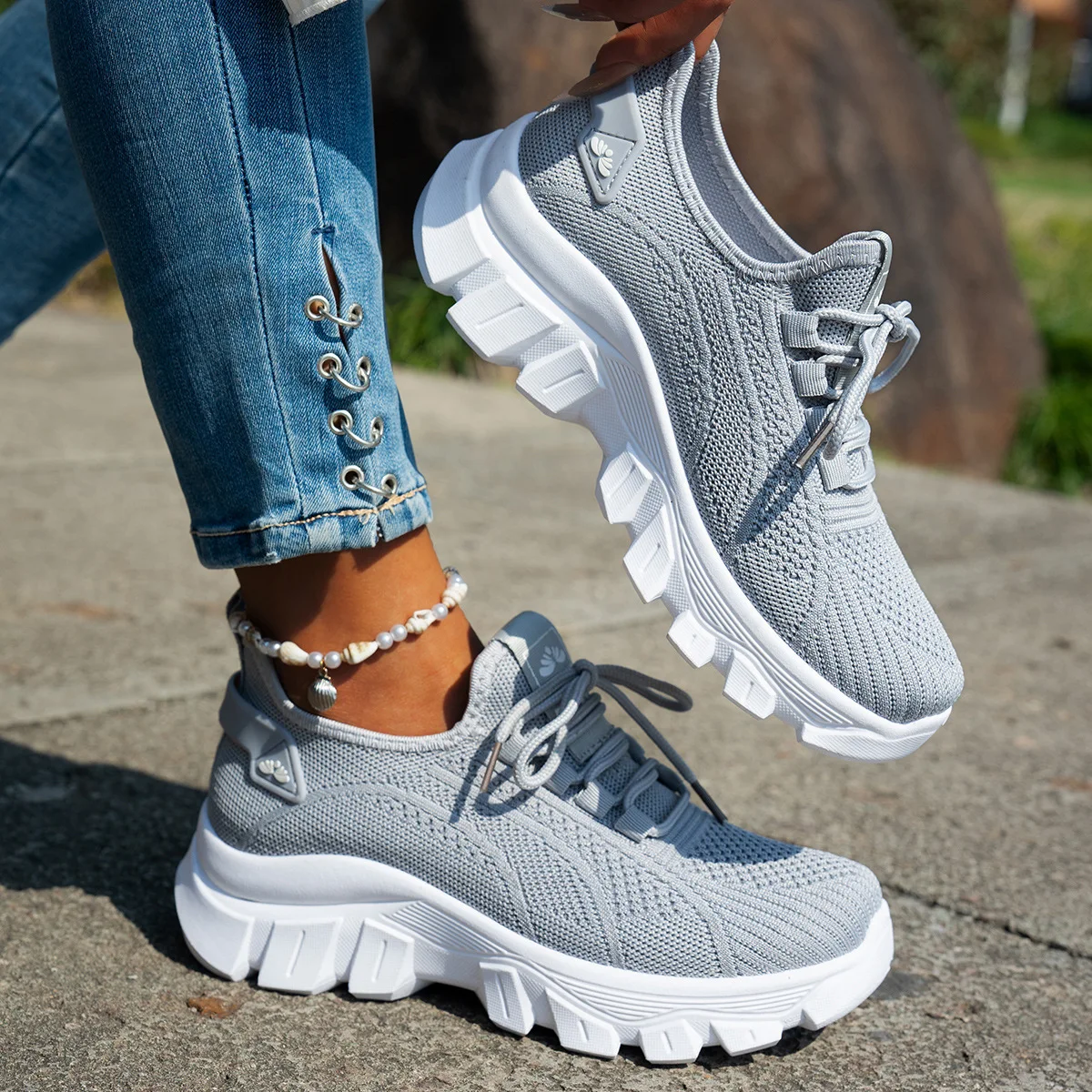MACUBEZ – LUMINA Stylische Sneaker für Damen mit Glanzeffekt 7 73852-rizrtp.jpg