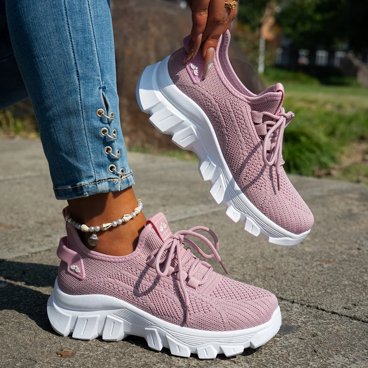 MACUBEZ – LUMINA Stylische Sneaker für Damen mit Glanzeffekt 3 73872-wfahji.jpg